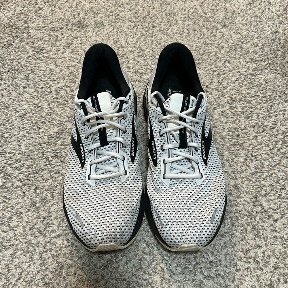 Brooks Adrenaline GTS 22 14W